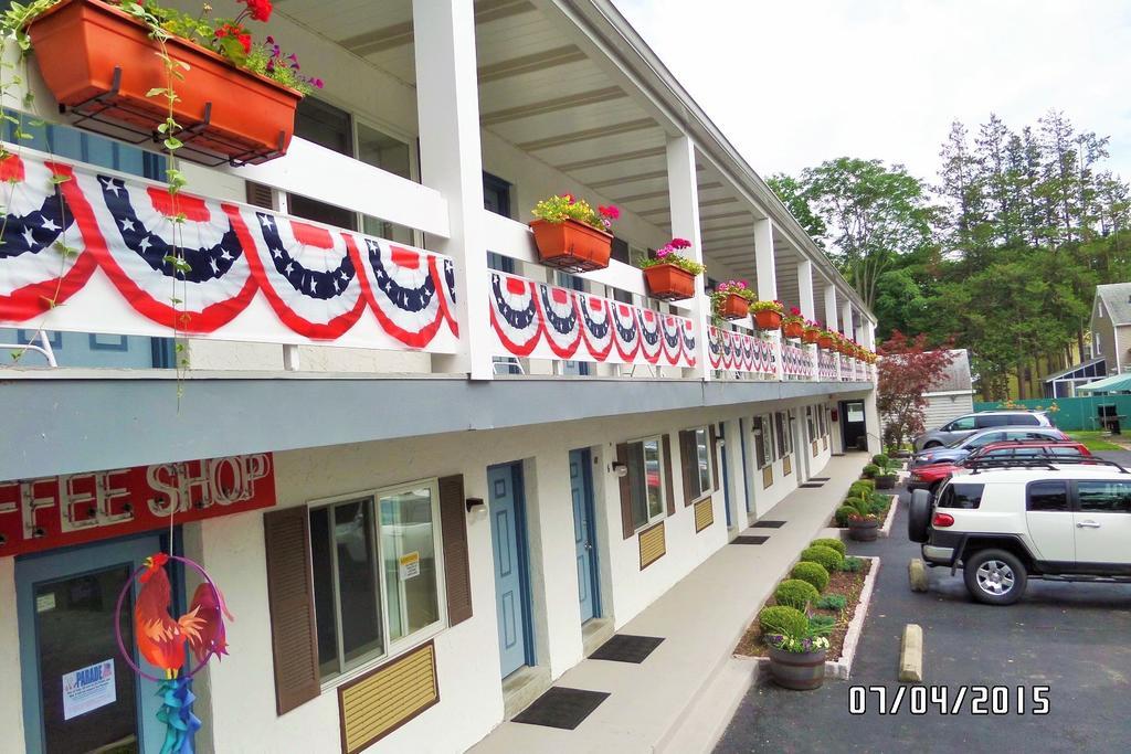 Roosevelt Inn Hyde Park ไฮด์พาร์ค ภายนอก รูปภาพ